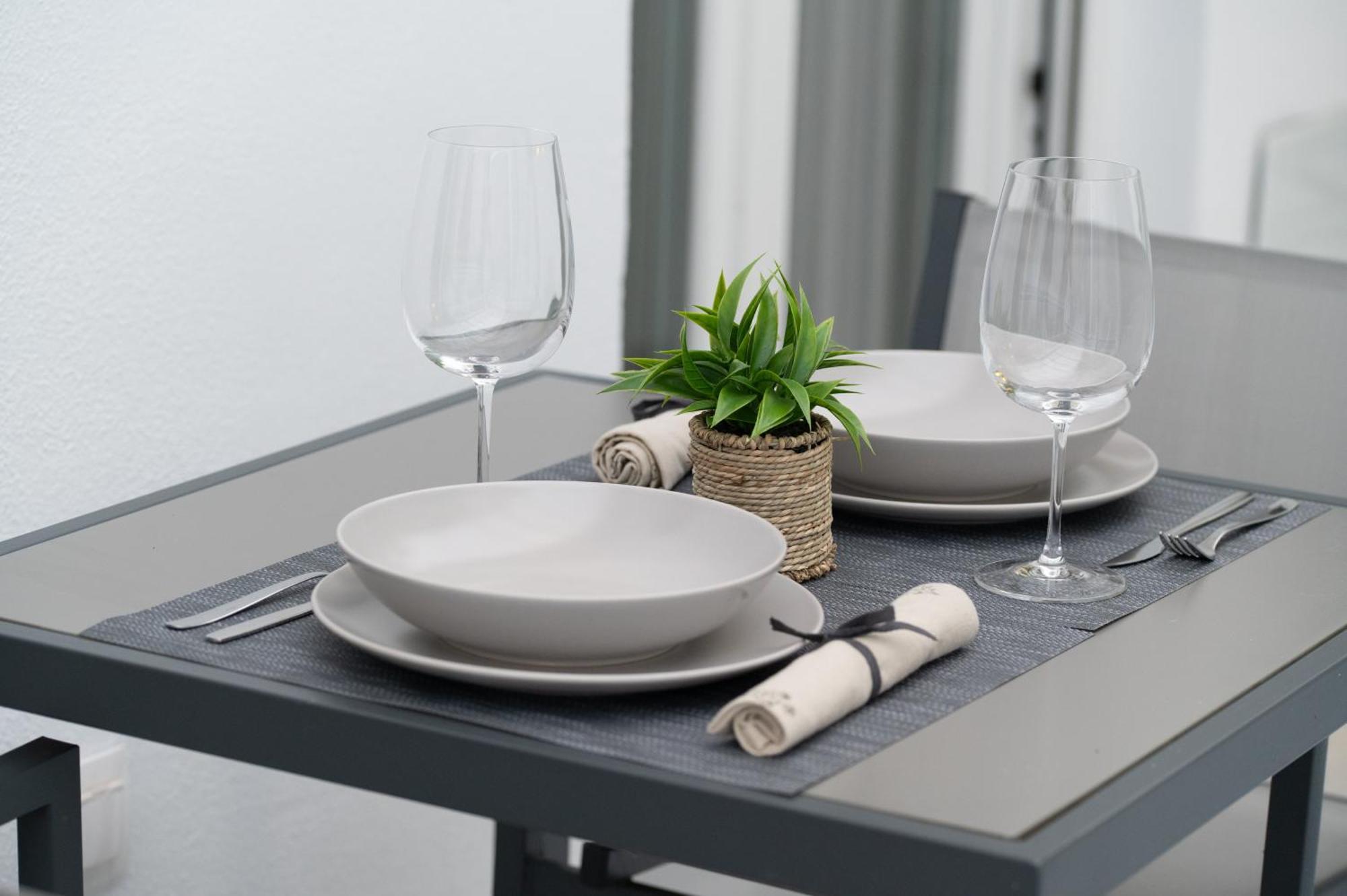 Honey Oak & Cream Patio By Nest Apartment Thessaloniki Room photo